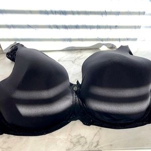 Montelle black underwire lace bra 40G